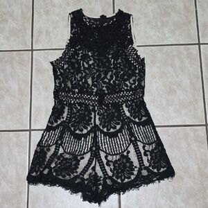 SHEIN Black Lace Floral Design